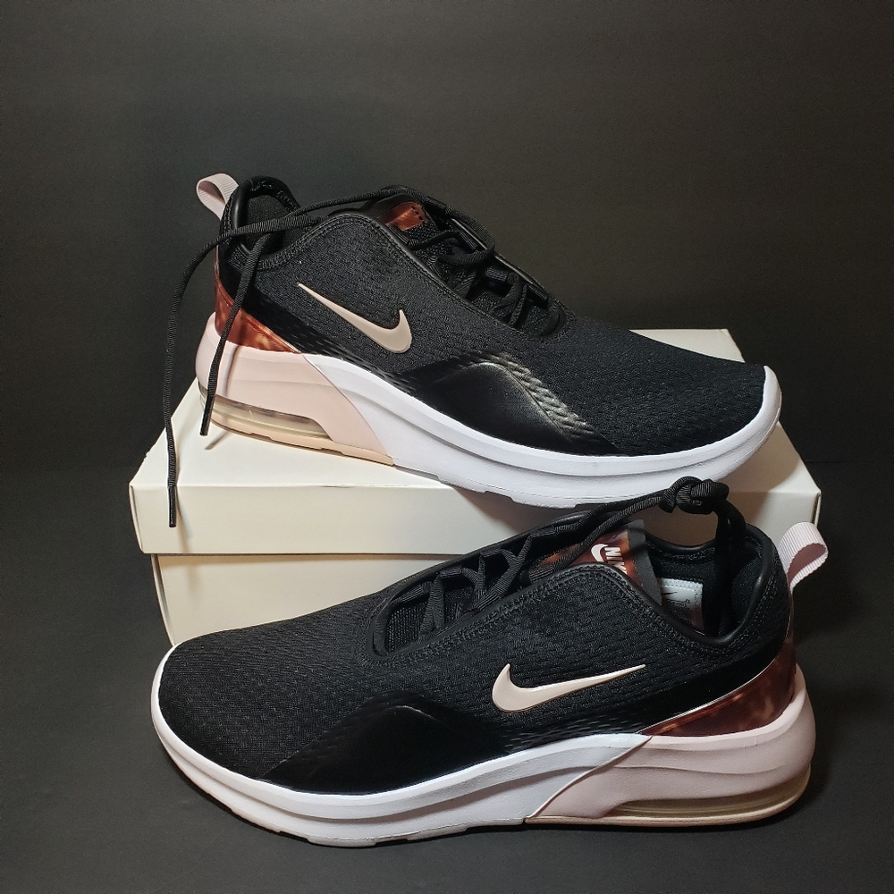 Nike Air Max Motion 2 Sneaker - Picture 7 of 10